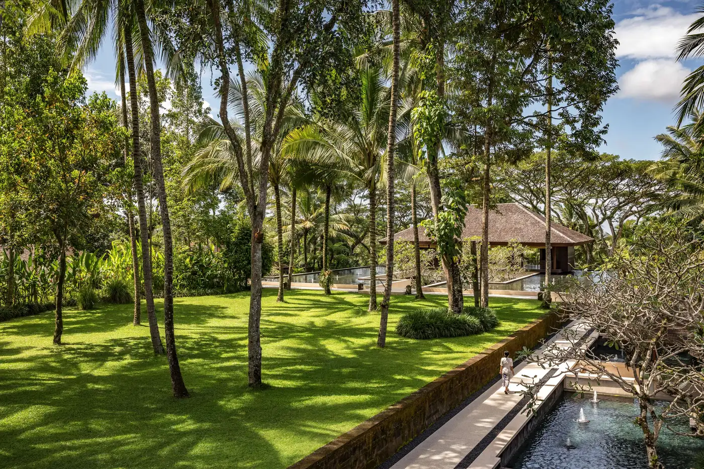 Como Shambhala Estate grounds